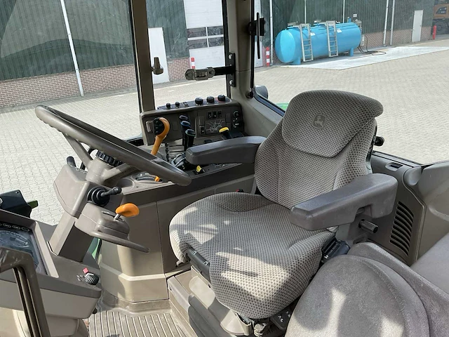 2017 john deere 6155m vierwielaangedreven landbouwtractor - afbeelding 24 van  44