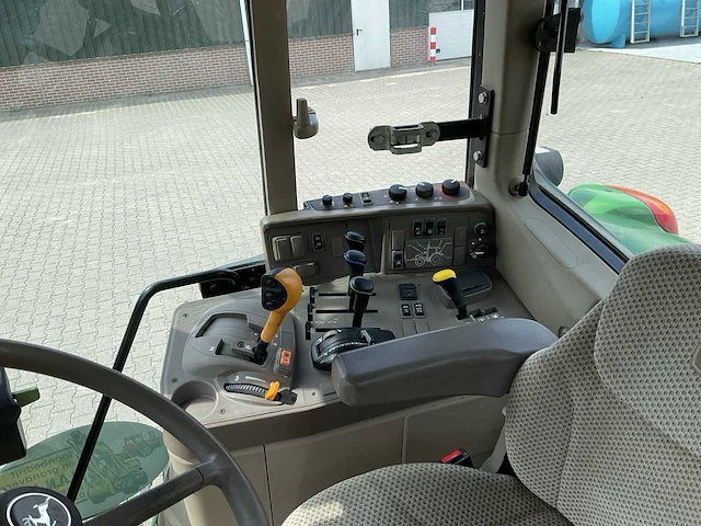 2017 john deere 6155m vierwielaangedreven landbouwtractor - afbeelding 26 van  44