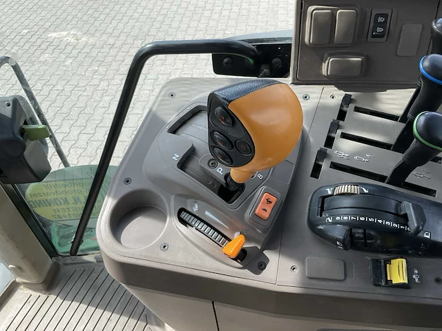 2017 john deere 6155m vierwielaangedreven landbouwtractor - afbeelding 29 van  44