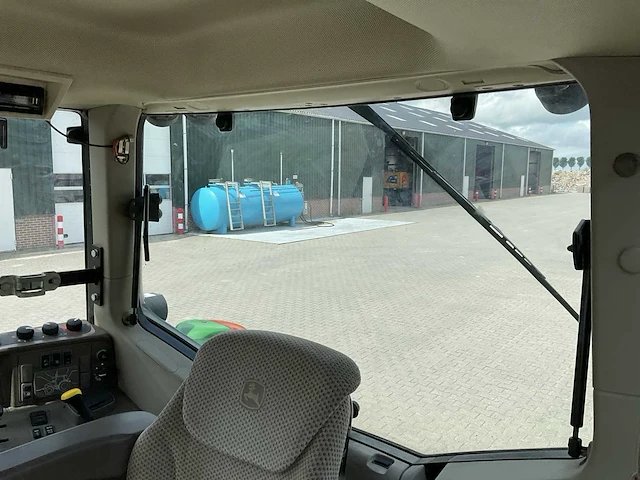 2017 john deere 6155m vierwielaangedreven landbouwtractor - afbeelding 37 van  44