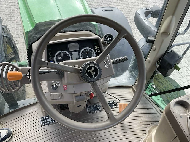 2017 john deere 6155m vierwielaangedreven landbouwtractor - afbeelding 28 van  42