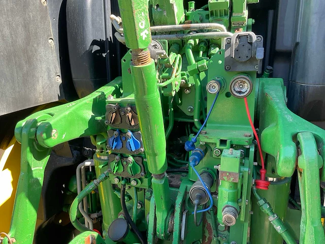 2017 john deere 6155r vierwielaangedreven landbouwtractor - afbeelding 10 van  32
