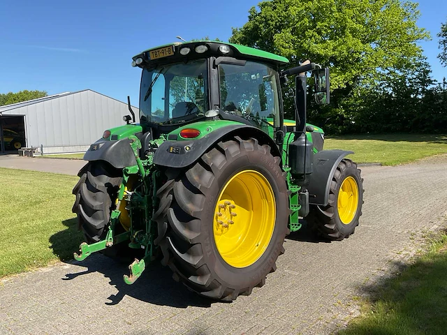 2017 john deere 6155r vierwielaangedreven landbouwtractor - afbeelding 28 van  32