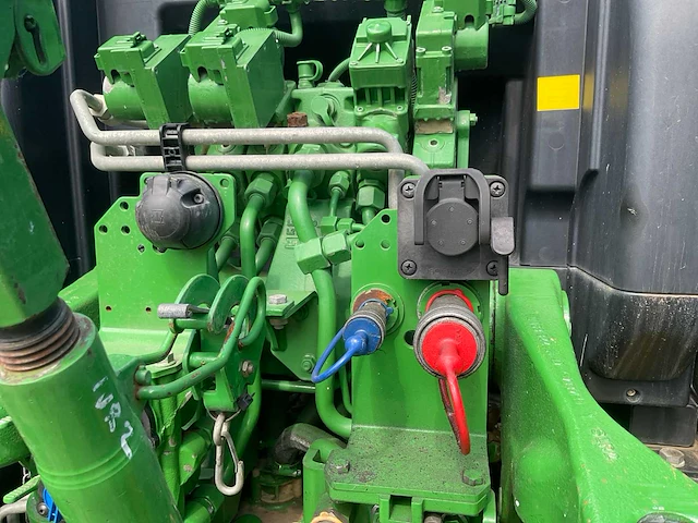 2017 john deere 6155r vierwielaangedreven landbouwtractor - afbeelding 10 van  30
