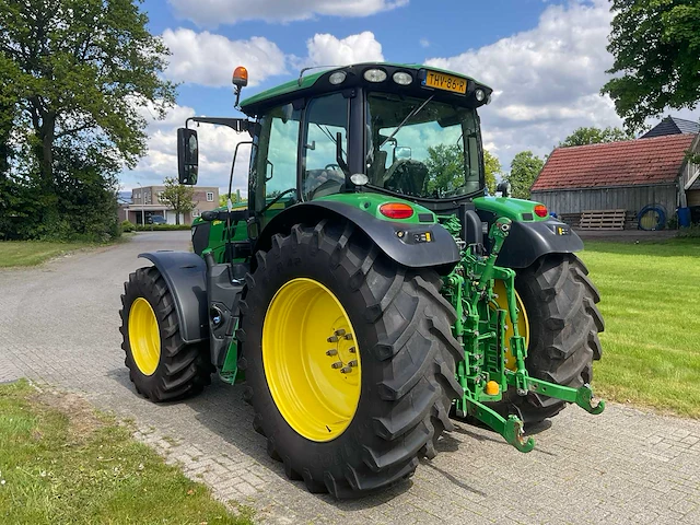 2017 john deere 6155r vierwielaangedreven landbouwtractor - afbeelding 23 van  30