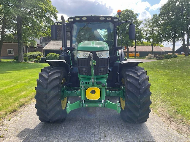 2017 john deere 6155r vierwielaangedreven landbouwtractor - afbeelding 29 van  30