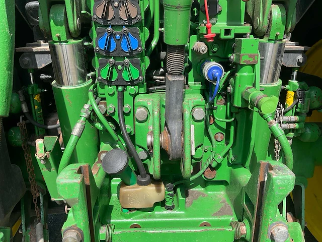 2017 john deere 6215r vierwielaangedreven landbouwtractor - afbeelding 9 van  33