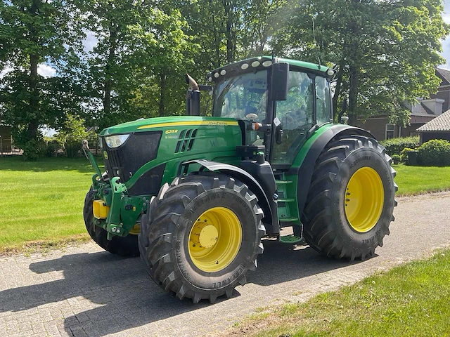 2017 john deere 6215r vierwielaangedreven landbouwtractor - afbeelding 1 van  33