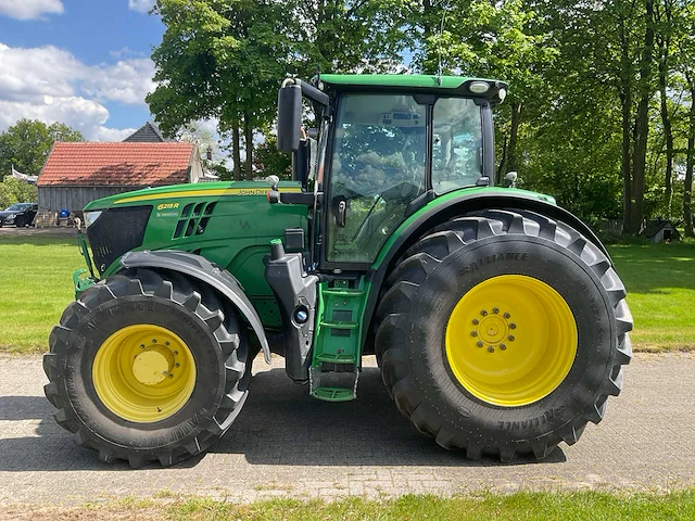 2017 john deere 6215r vierwielaangedreven landbouwtractor - afbeelding 12 van  33