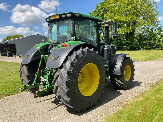 2017 john deere 6215r vierwielaangedreven landbouwtractor - afbeelding 29 van  33