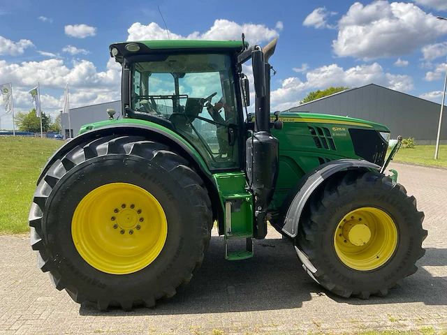 2017 john deere 6215r vierwielaangedreven landbouwtractor - afbeelding 30 van  33
