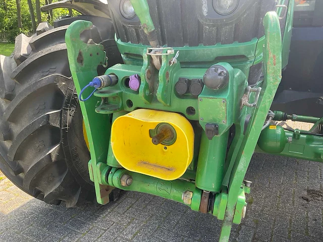 2017 john deere 6215r vierwielaangedreven landbouwtractor - afbeelding 33 van  33