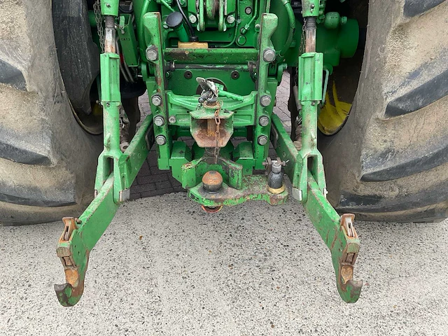 2017 john deere 6215r vierwielaangedreven landbouwtractor - afbeelding 4 van  31