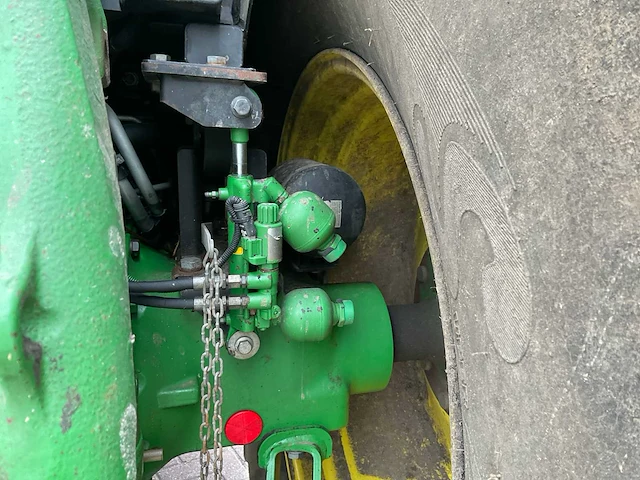 2017 john deere 6215r vierwielaangedreven landbouwtractor - afbeelding 6 van  31