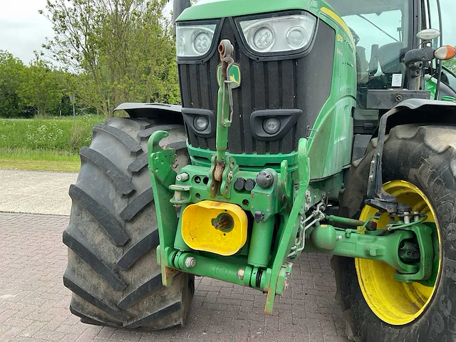 2017 john deere 6215r vierwielaangedreven landbouwtractor - afbeelding 7 van  31