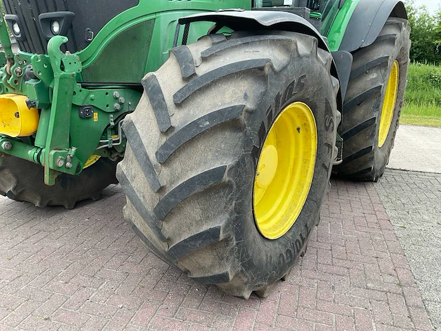 2017 john deere 6215r vierwielaangedreven landbouwtractor - afbeelding 18 van  31