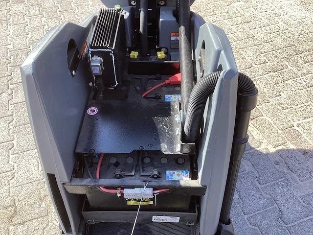 2017 kärcher professional cv 60/2 rs vloerreiniger - afbeelding 8 van  19