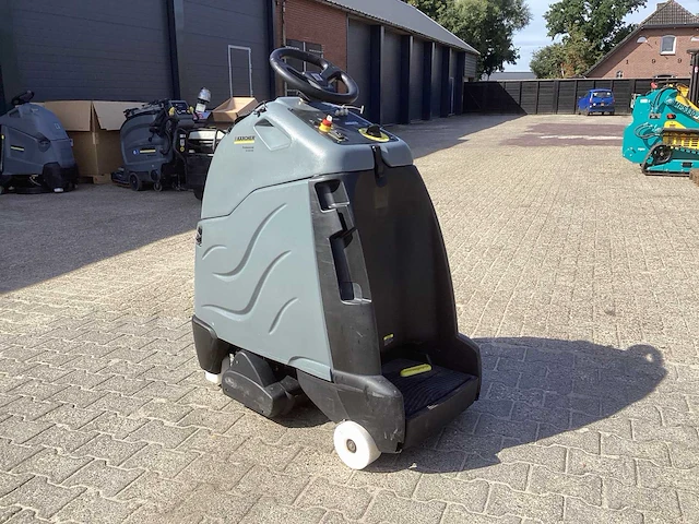 2017 kärcher professional cv 60/2 rs vloerreiniger - afbeelding 14 van  19