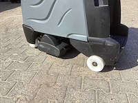 2017 kärcher professional cv 60/2 rs vloerreiniger - afbeelding 16 van  19