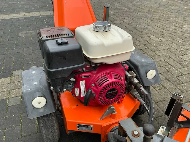 2017 kersten k2000 werktuigdrager met rolbezem - afbeelding 15 van  17