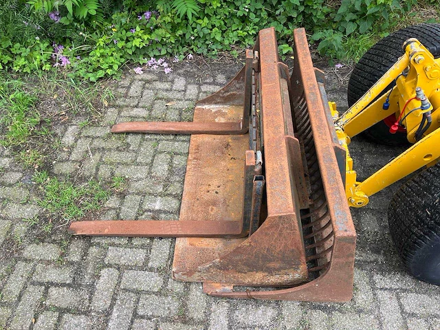 2017 knikmops 130 shovel - afbeelding 7 van  21