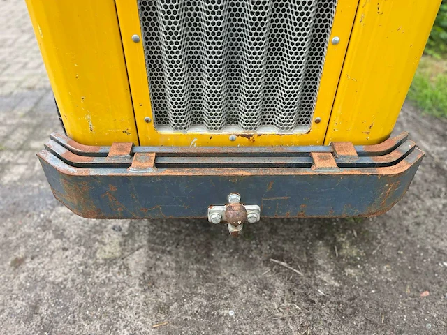 2017 knikmops 130 shovel - afbeelding 13 van  21