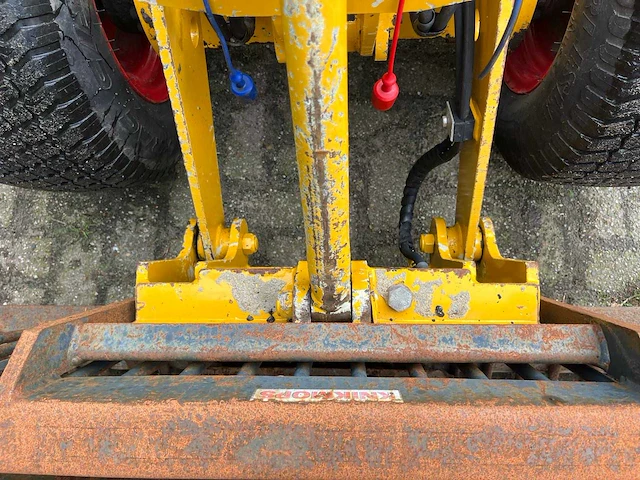 2017 knikmops 130 shovel - afbeelding 19 van  21