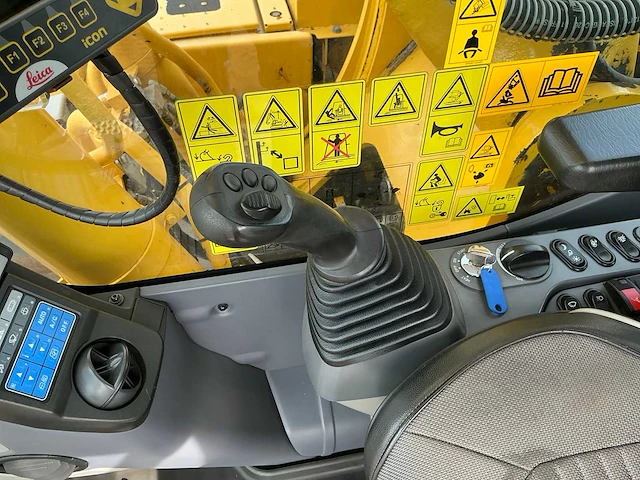 2017 komatsu pc240lc rupsgraafmachine - afbeelding 38 van  68
