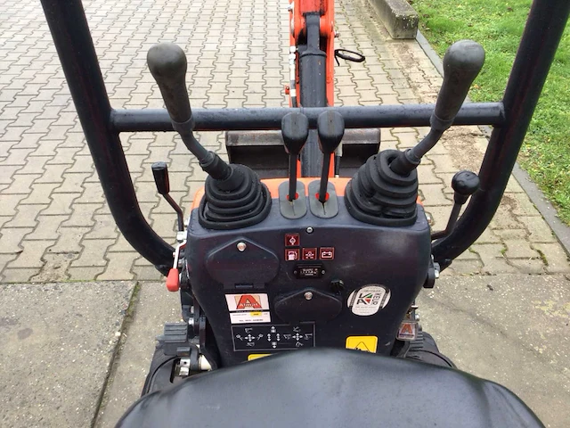 2017 kubota kx008-3 minigraafmachine - afbeelding 7 van  9