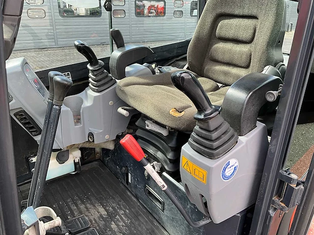 2017 kubota kx027-4 minigraafmachine - afbeelding 19 van  33