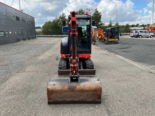 2017 kubota kx027-4 minigraafmachine - afbeelding 32 van  33