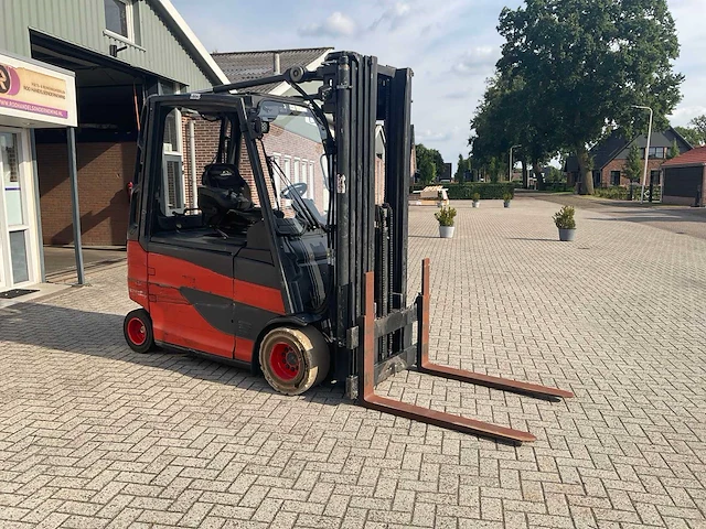 2017 linde e 30 vorkheftruck (quadmast) - afbeelding 16 van  19