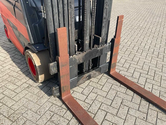 2017 linde e 30 vorkheftruck (quadmast) - afbeelding 17 van  19