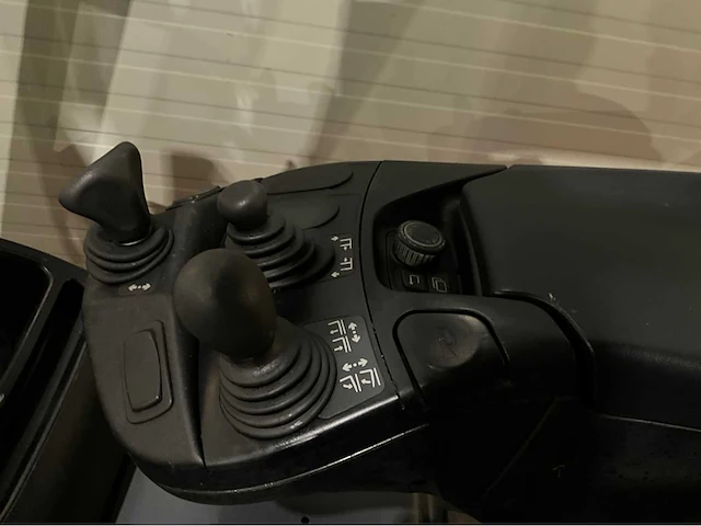 2017 linde e18-02 1800kg li-ion 4171uur vorkheftruck - afbeelding 6 van  17