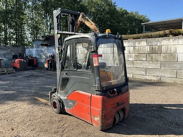 2017 linde e18-02 vorkheftruck - afbeelding 22 van  26