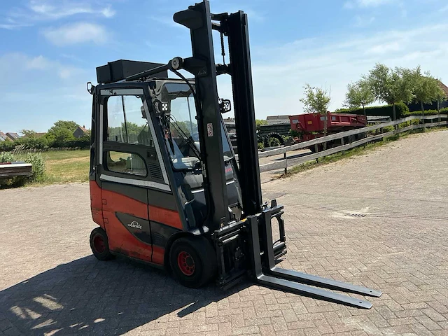 2017 linde e25 vorkheftruck - afbeelding 15 van  16