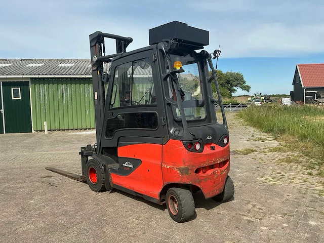 2017 linde e35 vorkheftruck - afbeelding 14 van  17