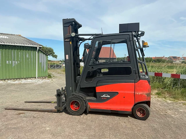 2017 linde e35 vorkheftruck - afbeelding 15 van  17