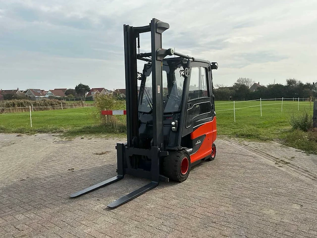 2017 linde e35 vorkheftruck - afbeelding 6 van  13