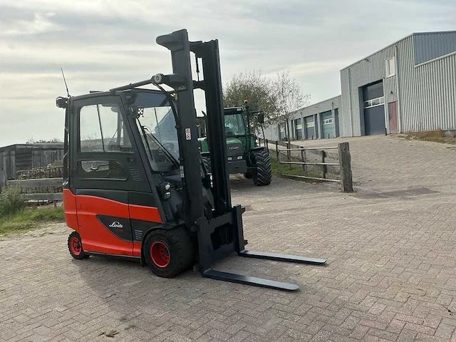2017 linde e35 vorkheftruck - afbeelding 8 van  13