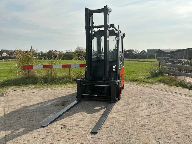 2017 linde e35 vorkheftruck - afbeelding 8 van  15