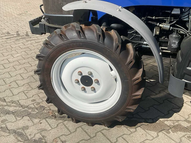 2017 lovol 504 tb-3 vierwielaangedreven landbouwtractor - afbeelding 3 van  22