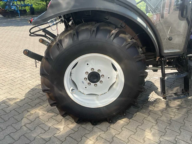 2017 lovol 504 tb-3 vierwielaangedreven landbouwtractor - afbeelding 4 van  22