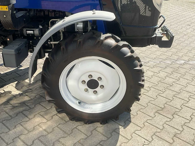 2017 lovol 504 tb-3 vierwielaangedreven landbouwtractor - afbeelding 5 van  22