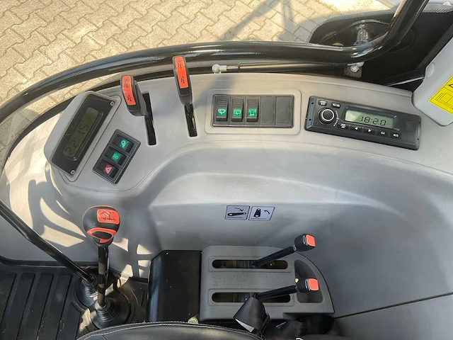 2017 lovol 504 tb-3 vierwielaangedreven landbouwtractor - afbeelding 10 van  22