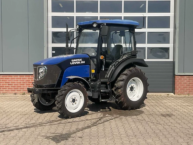 2017 lovol 504 tb-3 vierwielaangedreven landbouwtractor - afbeelding 1 van  22