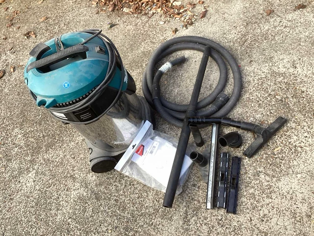 2017 makita vc3011l industriële stofzuiger - afbeelding 2 van  4