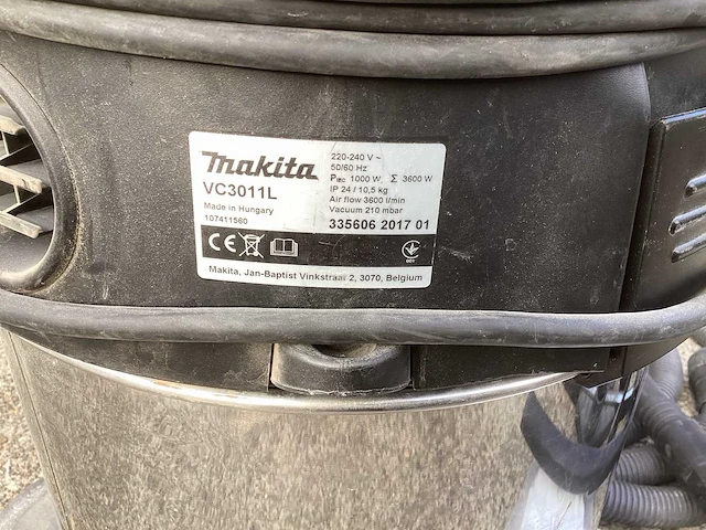 2017 makita vc3011l industriële stofzuiger - afbeelding 3 van  4