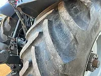 2017 massey ferguson 7724 dyna-6 vierwielaangedreven landbouwtractor - afbeelding 18 van  45