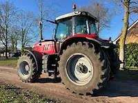 2017 massey ferguson 7724 dyna-6 vierwielaangedreven landbouwtractor - afbeelding 12 van  45